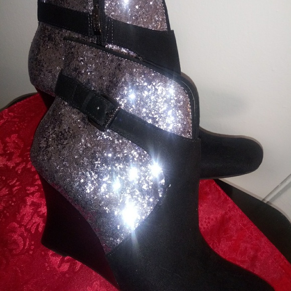 ladies silver ankle boots